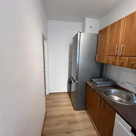 Apartment Spacious 2 Bedroom 1 Stop From Historical Center Kosice
