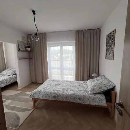 Spacious 2 Bedroom 1 Stop From Historical Center Apartment Kosice