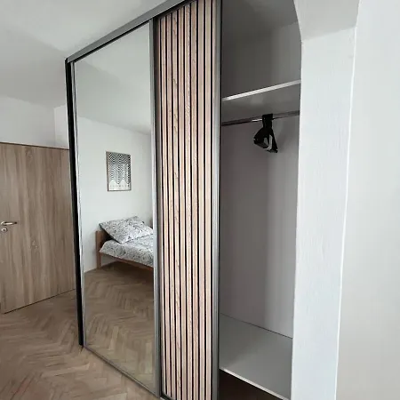 Spacious 2 Bedroom 1 Stop From Historical Center * Kosice